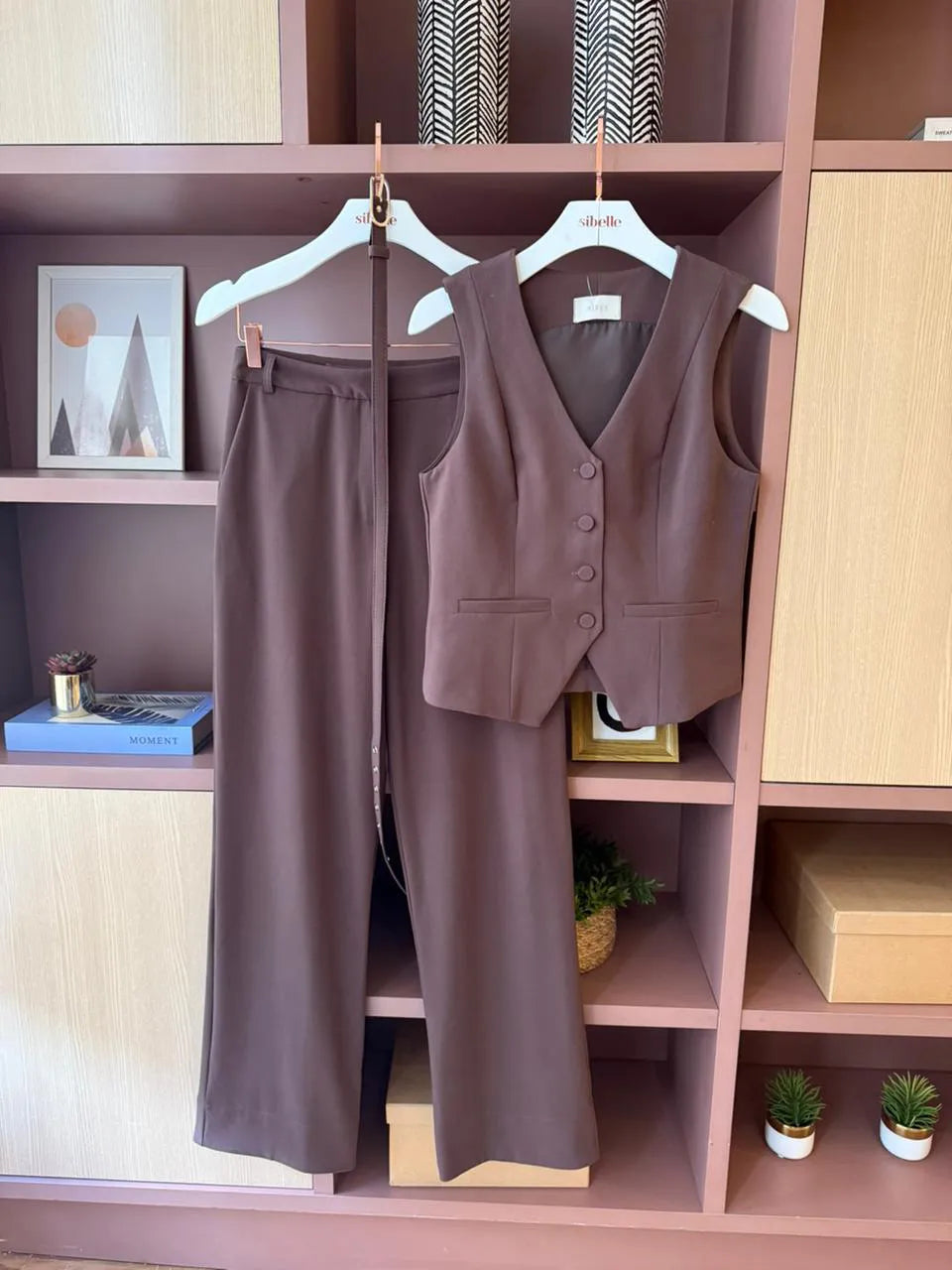 Ensemble Natalia – Élégance Pratique avec Ceinture