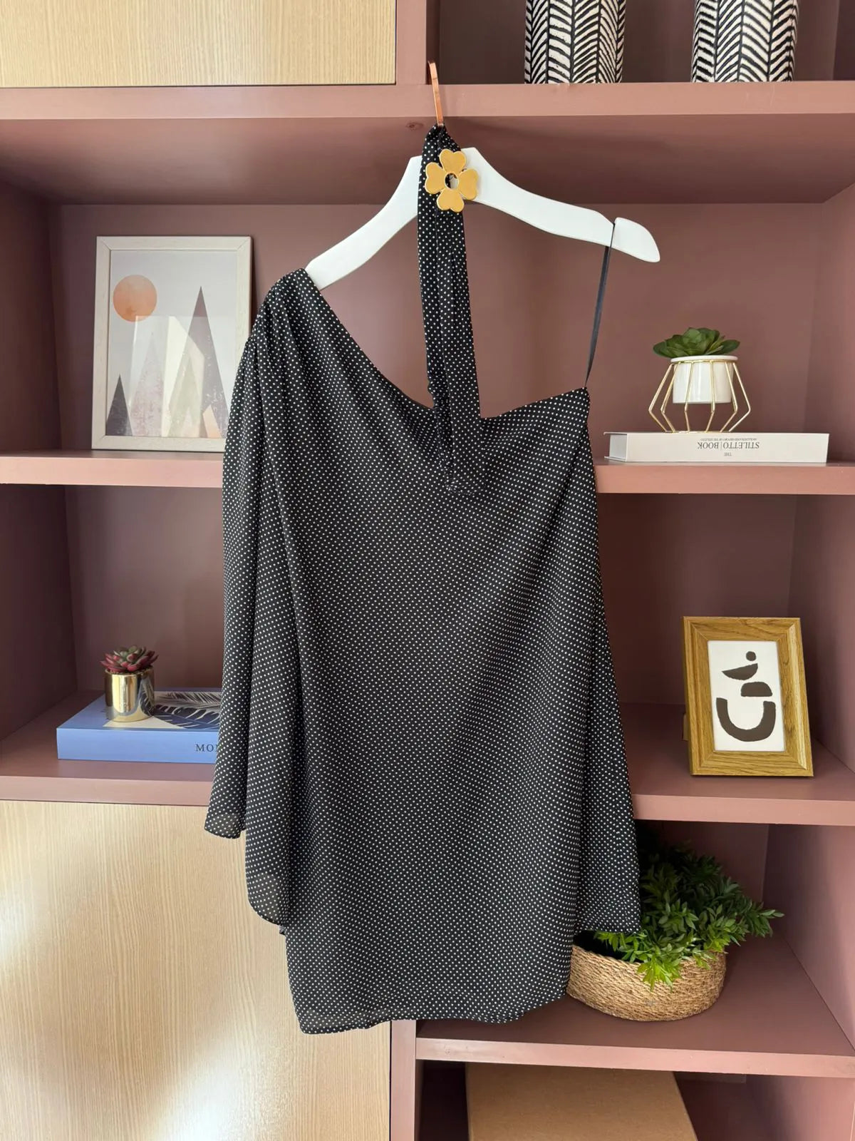 Robe Helena en mousseline à pois avec ceinture